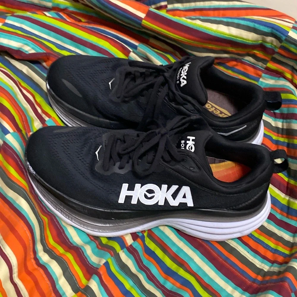 Hoka bondi 8 Size 9D fast shipping good condition black white gray
